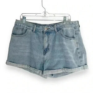 SHEIN Curve Hi-Waisted Light Wash Jean Shorts, size 1X